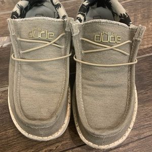 Hey Dudes Wally Stretch Khaki/Tan Men’s Size 7